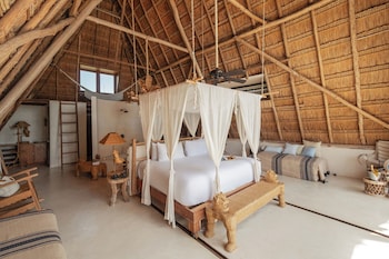 Private beach, white sand, sun loungers, beach umbrellas