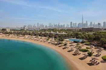 Indoor pool, 2 outdoor pools, free cabanas, sun loungers