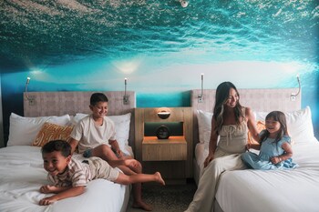 Deluxe Room, 2 Double Beds, Ocean View