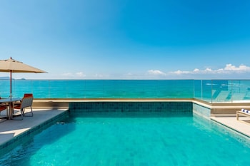 Room, 2 Single Beds (No Sofa Bed) | Pool