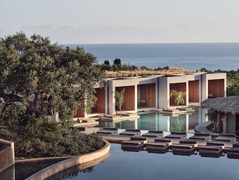 Presidential Suite, Private Pool | 1 bedroom, minibar, in-room safe, desk