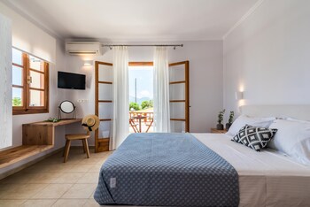 Superior Room, Sea View (1st Floor)