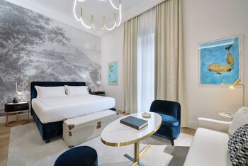 Suite (Private SPA) | Premium bedding, minibar, in-room safe, individually decorated