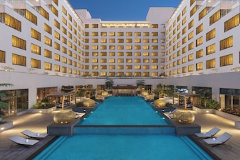 Outdoor pool, free cabanas, pool umbrellas
