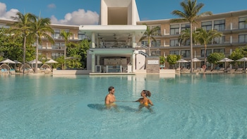 4 albercas al aire libre y camas balinesas gratuitas 