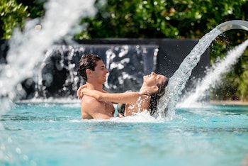 5 outdoor pools, pool umbrellas, sun loungers