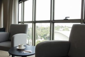 Suite junior | 1 habitación, minibar, caja de seguridad en la habitación y escritorio