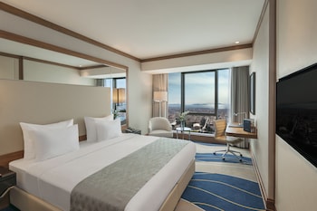 Innendørsbasseng og utendørsbasseng