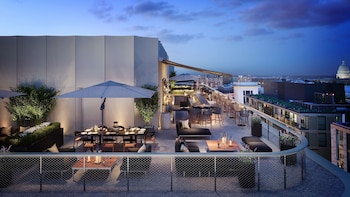 2 bars-salons, bar-salon, bar sur le toit