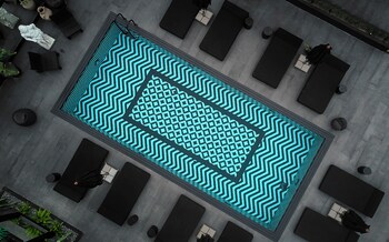 Seasonal outdoor pool, free cabanas, pool umbrellas