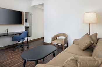 Lobby lounge
