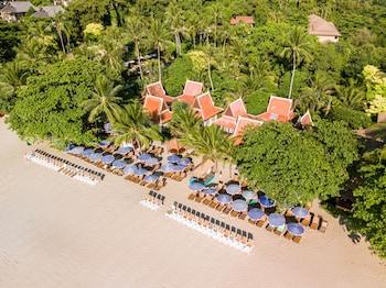 Private beach, beach umbrellas