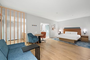 Bureau, fer et planche à repasser, Wi-Fi gratuit, draps fournis