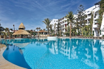 Indoor pool, 2 outdoor pools, pool umbrellas, sun loungers