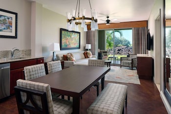 2 outdoor pools, pool umbrellas, sun loungers