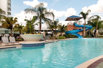 Pool waterfall