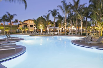 3 outdoor pools