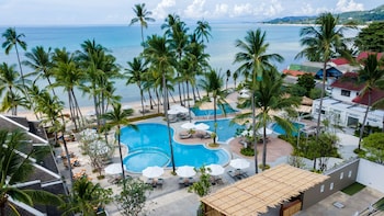 2 outdoor pools, open 7:00 AM to 7:00 PM, pool umbrellas, pool loungers