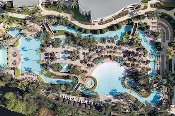 Outdoor pool, cabanas (surcharge), pool umbrellas