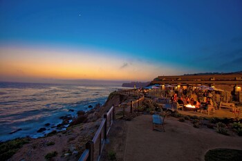 4 outdoor pools, cabanas (surcharge), pool umbrellas