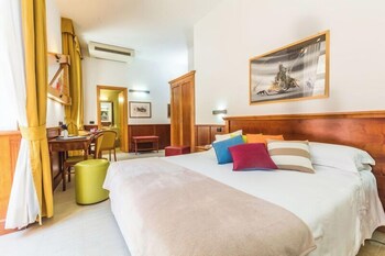 Junior Quadruple Room