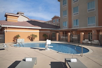 Desayuno para llevar incluido todos los días