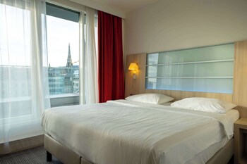 Buffetaamiainen arkipäivisin (22 EUR per henkilö)