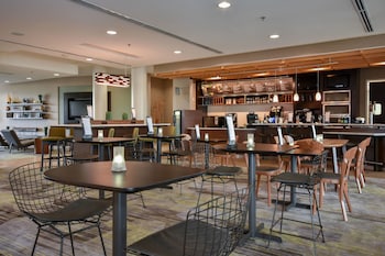 Se sirven desayunos, cenas y cocina americana 