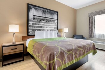 Standard Room, 2 Queen Beds | Premium bedding, pillowtop beds, desk, laptop workspace