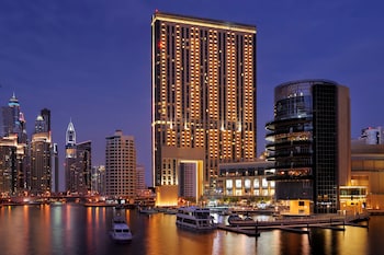 Outdoor pool, pool umbrellas