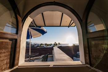 Zimmersafe, Verdunkelungsvorhänge, Bügeleisen/Bügelbrett