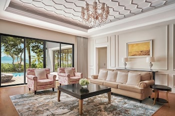 3 outdoor pools, open 6:00 AM to 7:00 PM, free cabanas, pool umbrellas