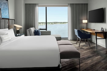 Lobby lounge, ocean views, open select days