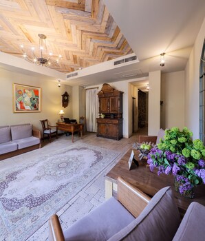 Habitación de lujo, balcón | Vistas del balcón