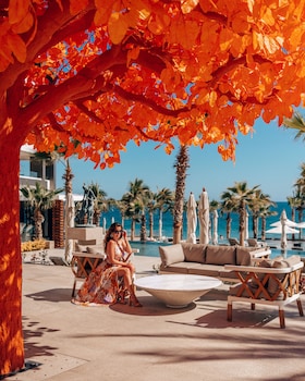 8 outdoor pools, pool umbrellas