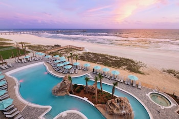 Ulkouima-allas avoinna 10.00–22.00, maksullisia cabañoita