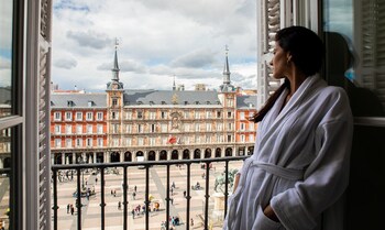 Couples treatment room(s), sauna, body treatments, aromatherapy