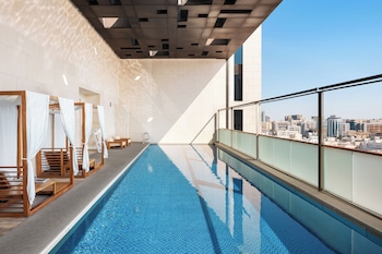 Sauna, bain à remous, hammam, soins corporels, soins d'hydrothérapie