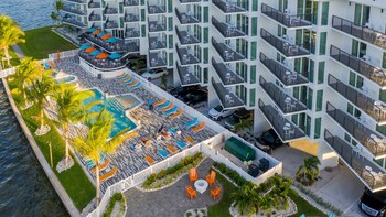 Presidential Suite, 3 Bedrooms, Bay View | Egyptian cotton sheets, premium bedding, pillowtop beds