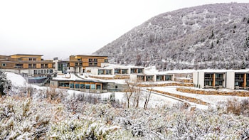 Ropa de cama de alta calidad y minibar 