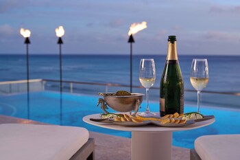 Beach/ocean view