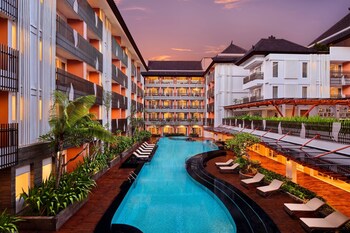 Outdoor pool, pool umbrellas, pool loungers