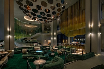 Seasonal outdoor pool, pool cabanas (surcharge), pool umbrellas