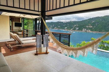 Ocean View Pool Villa - King | Premium bedding, minibar, in-room safe, desk