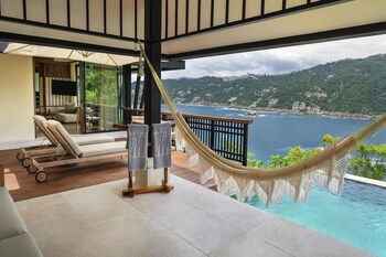 Ocean View Pool Villa - King | Premium bedding, minibar, in-room safe, desk