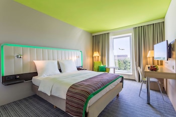 Daily buffet breakfast (EUR 16 per person)