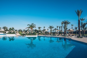 Indoor pool, outdoor pool, sun loungers