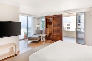 2 piscines extérieures, tentes de plage, parasols de plage