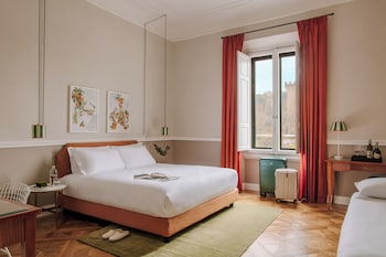 1 bedroom, minibar, desk, free cots/infant beds