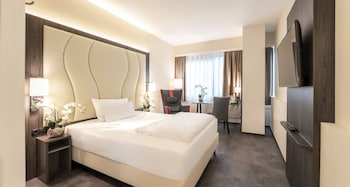 Junior Suite, Multiple Beds (Living Room;with Sofabed) | Living area